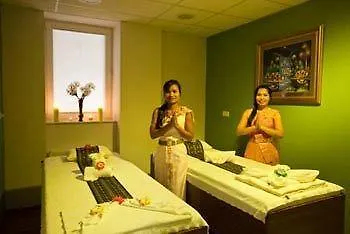 Otel Krim 3*