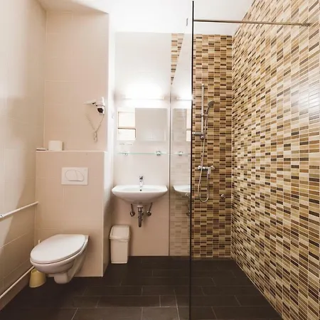 Krim Hotel 3*